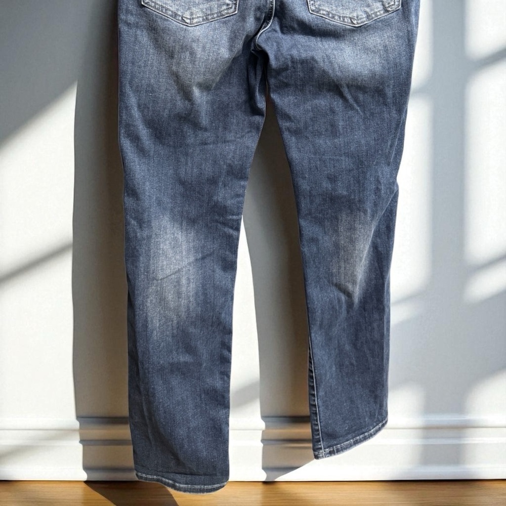 Feverish Fashion: Rock Your Style in Distressed Rock & Republic Jeans! Size 10M - Picture 8 of 16